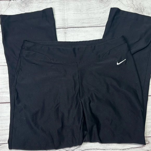 Nike Dri Fit Size XS - Picture 1 of 2